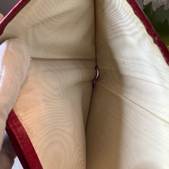 CHANEL Rare Deep Red Patent Leather w/ Silver CC Logo Bifold Organizer Wallet - Picture 5 of 10